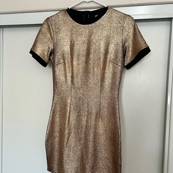 green emerald velvet dress Party Dress Missguided